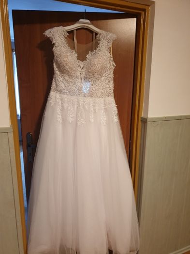 Biała Suknia ślubna