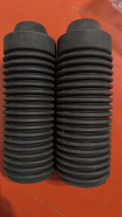 Пыльник +отбойник амортизатора переднего Nissan Juke/Leaf/Pulsar 10- R