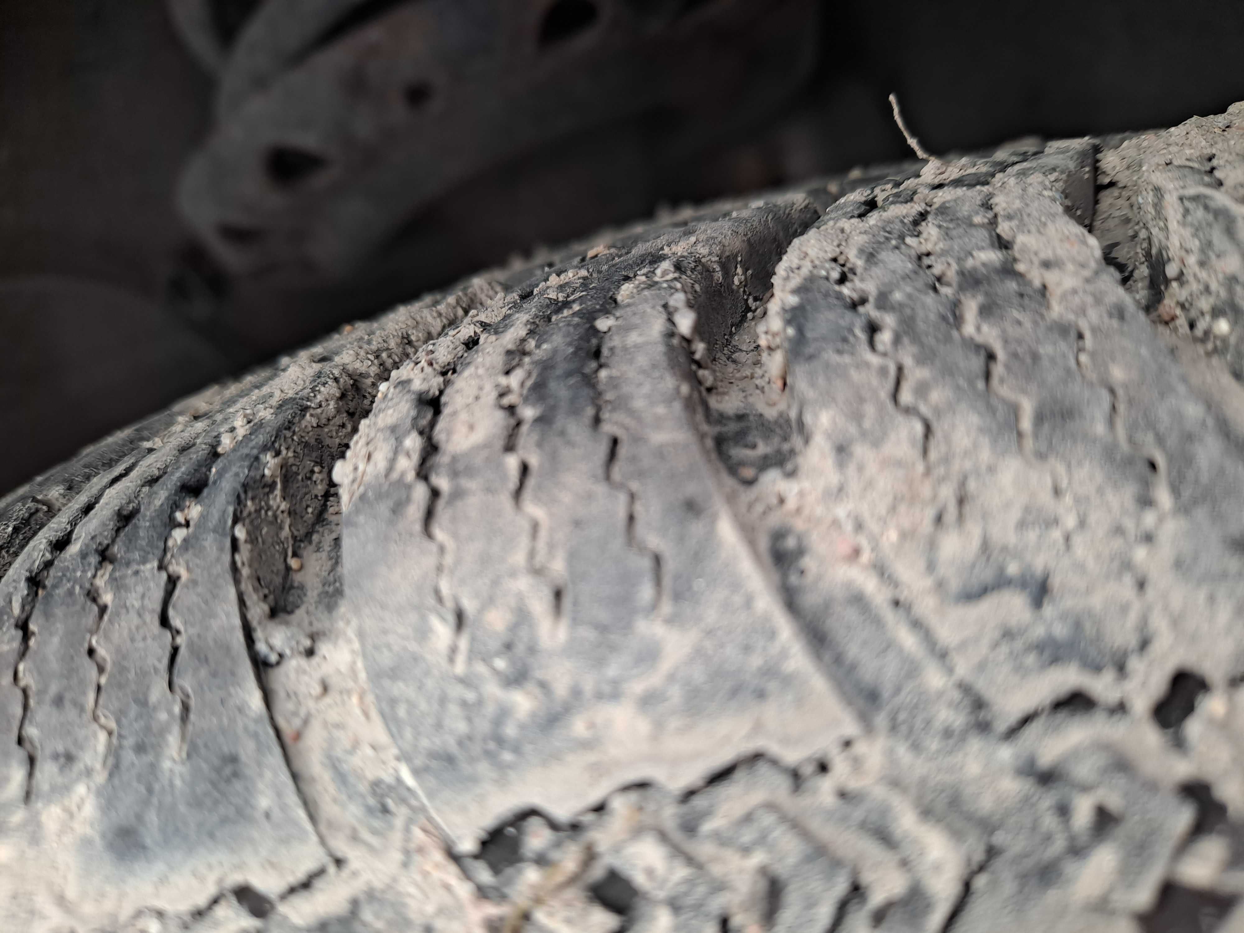 Opel koła felgi stalowe opony zimowe 195/65/R15 5x110