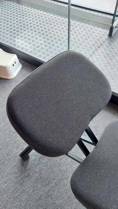 Klęcznik, klękosiad Ikea Eifred nowy