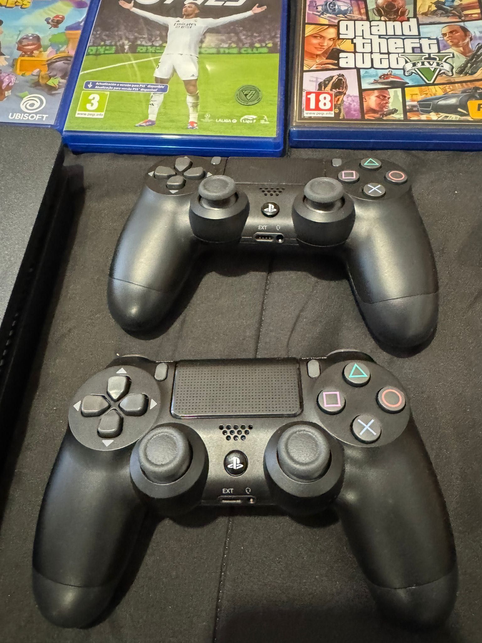 PlayStation 4 slim 500gb