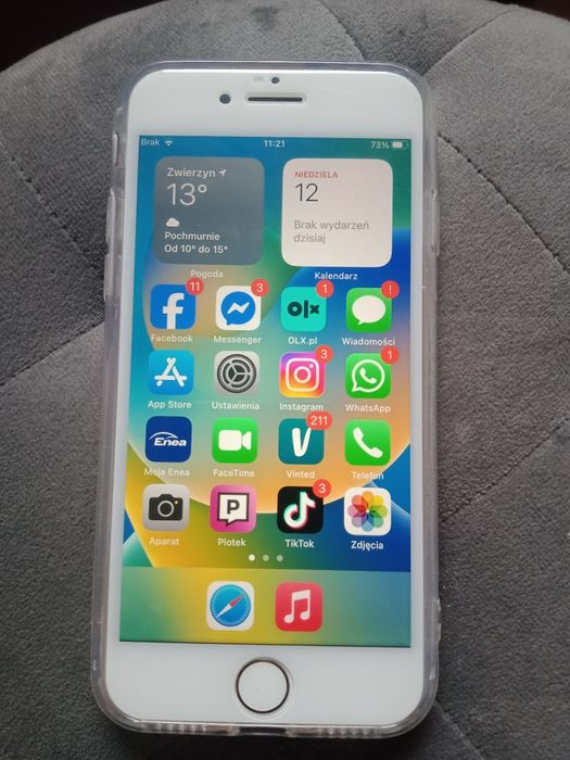 Sprzedam iPhone 8