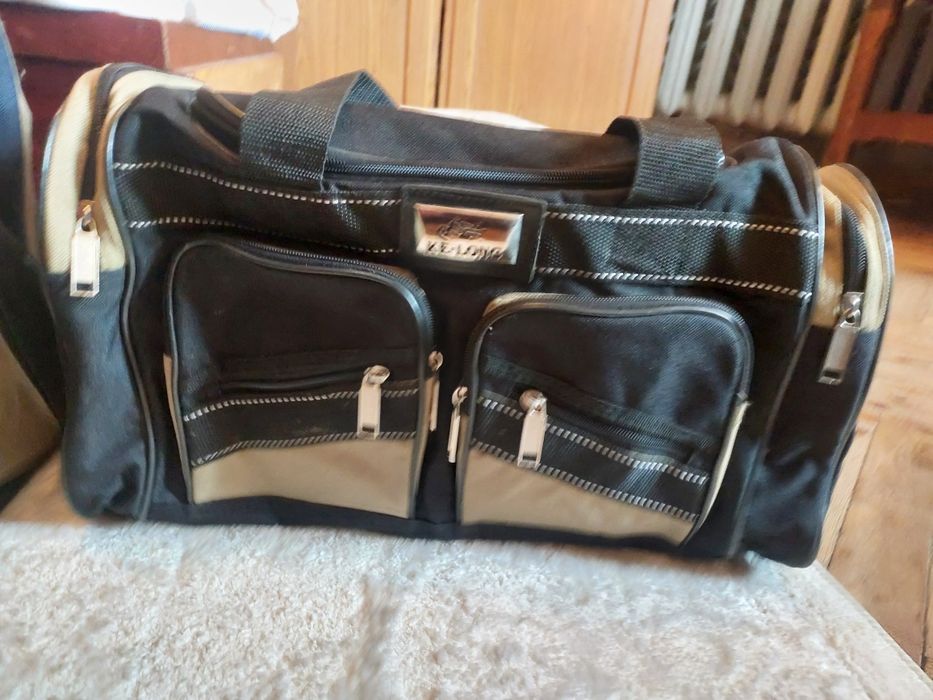 Сумка спортивна.