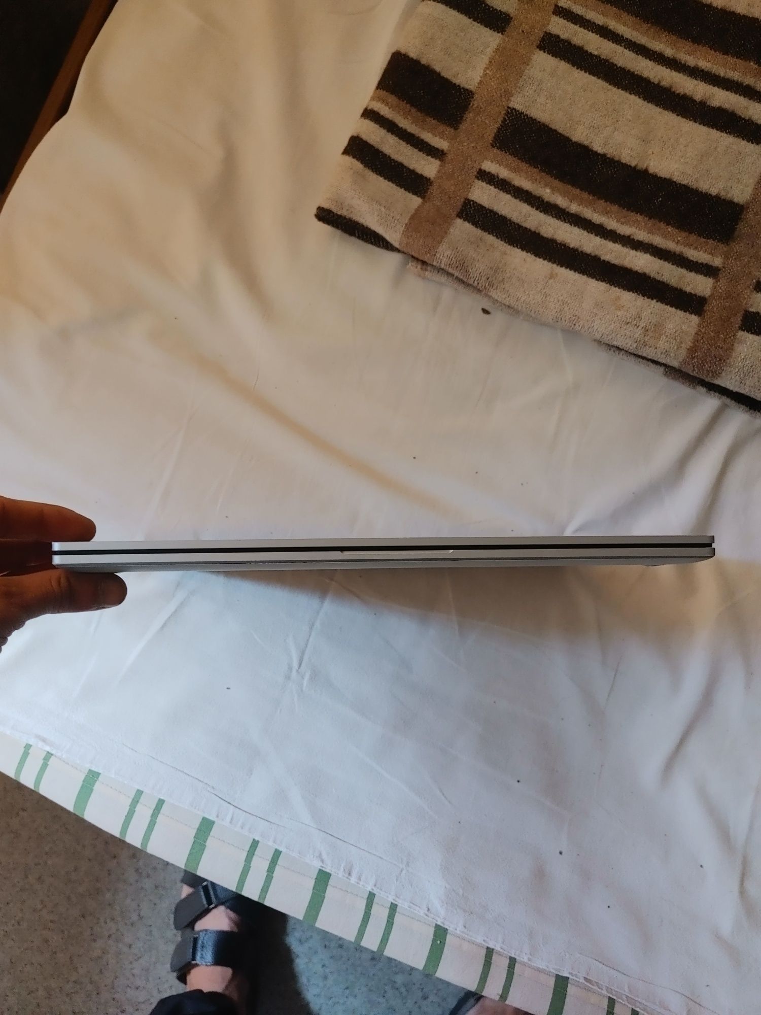 Samsung galaxy book GO