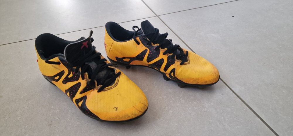 Взуття дитяче футбол,бутси