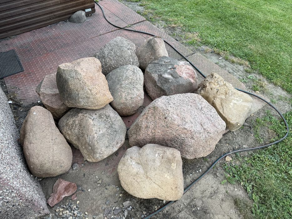 Kamienie polne, ogrodowe, głazy ozdobne na skalniak