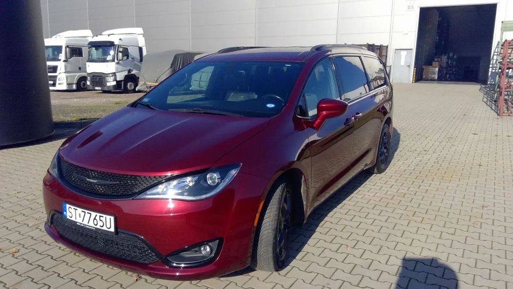 Chrysler Pacifica S w bardzo dobrym stanie, 8 miejscowa, faktura VAT.