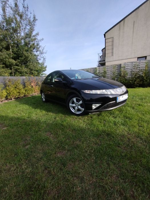 Sprzedam Hondę Civic VIII 1.4 83km