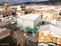 Pavilhão para arrendamento em Lagares, Felgueiras