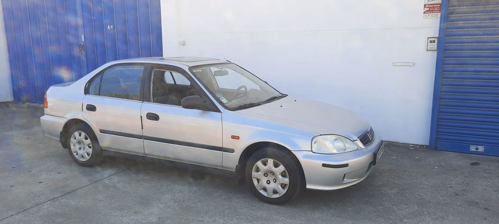 Honda Civic 1.4i