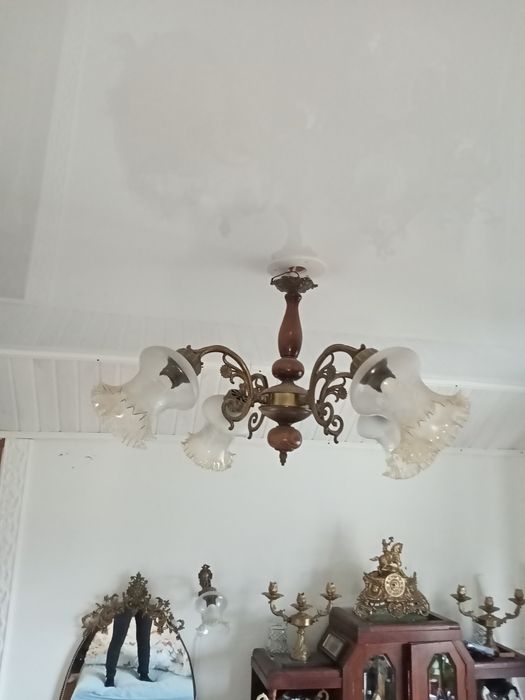 Югославская люстра бронза.  як
