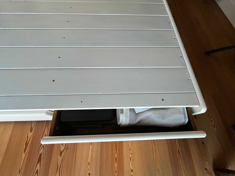 cama casal 140*200 com arrumação e cabeceira