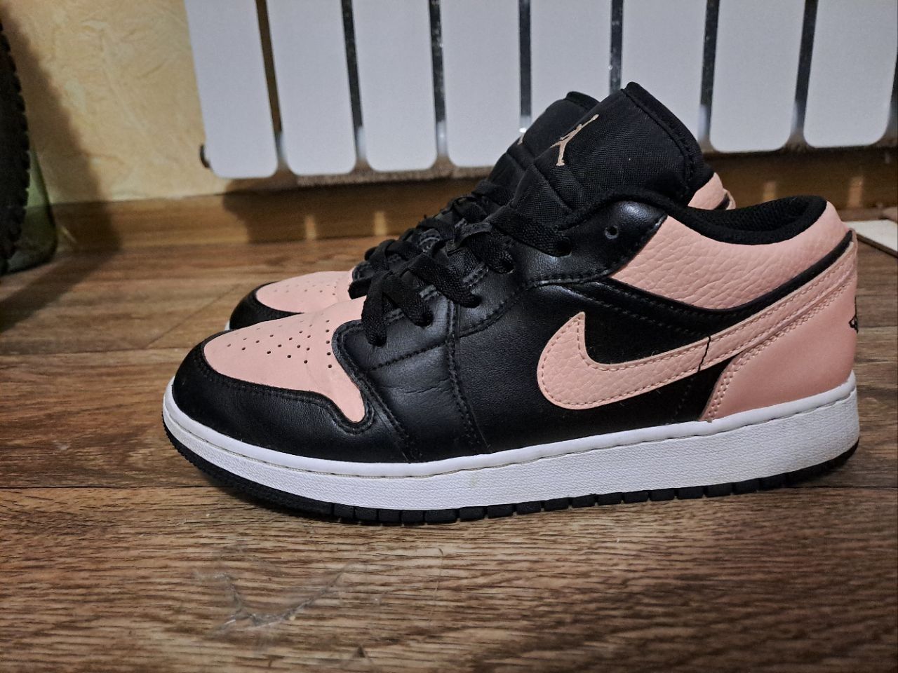 Nike AIR jordan 1 low black/pink