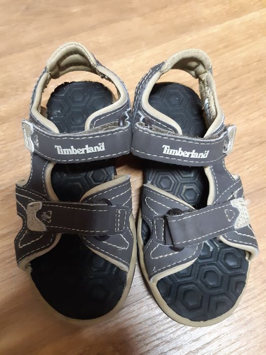 Sandálias Geox, Timberland e Naturnino, n 24 e 26