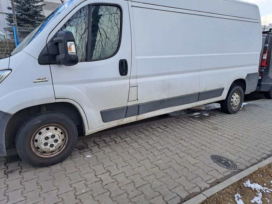 transport bus przewóz towarów