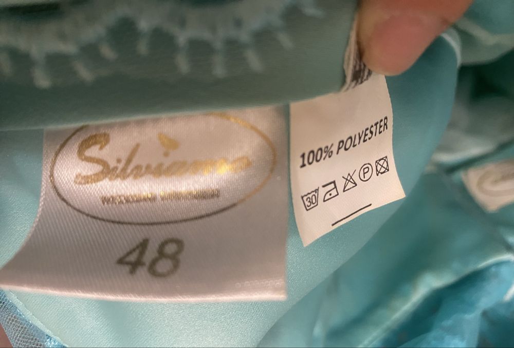 Сукня для випуску або урочистої події