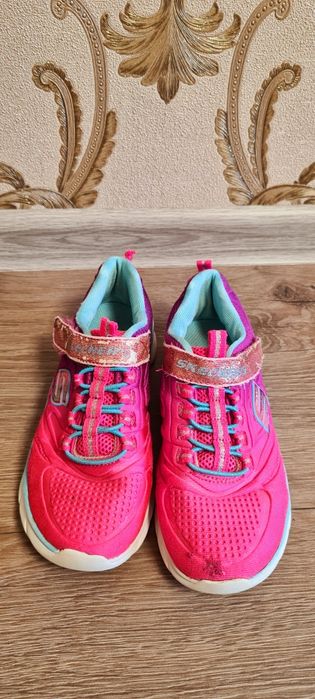 Кроссовки Skechers