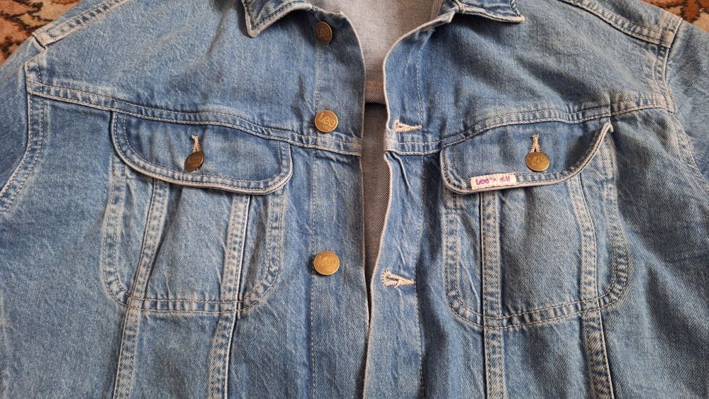 джинсовая куртка Lee.