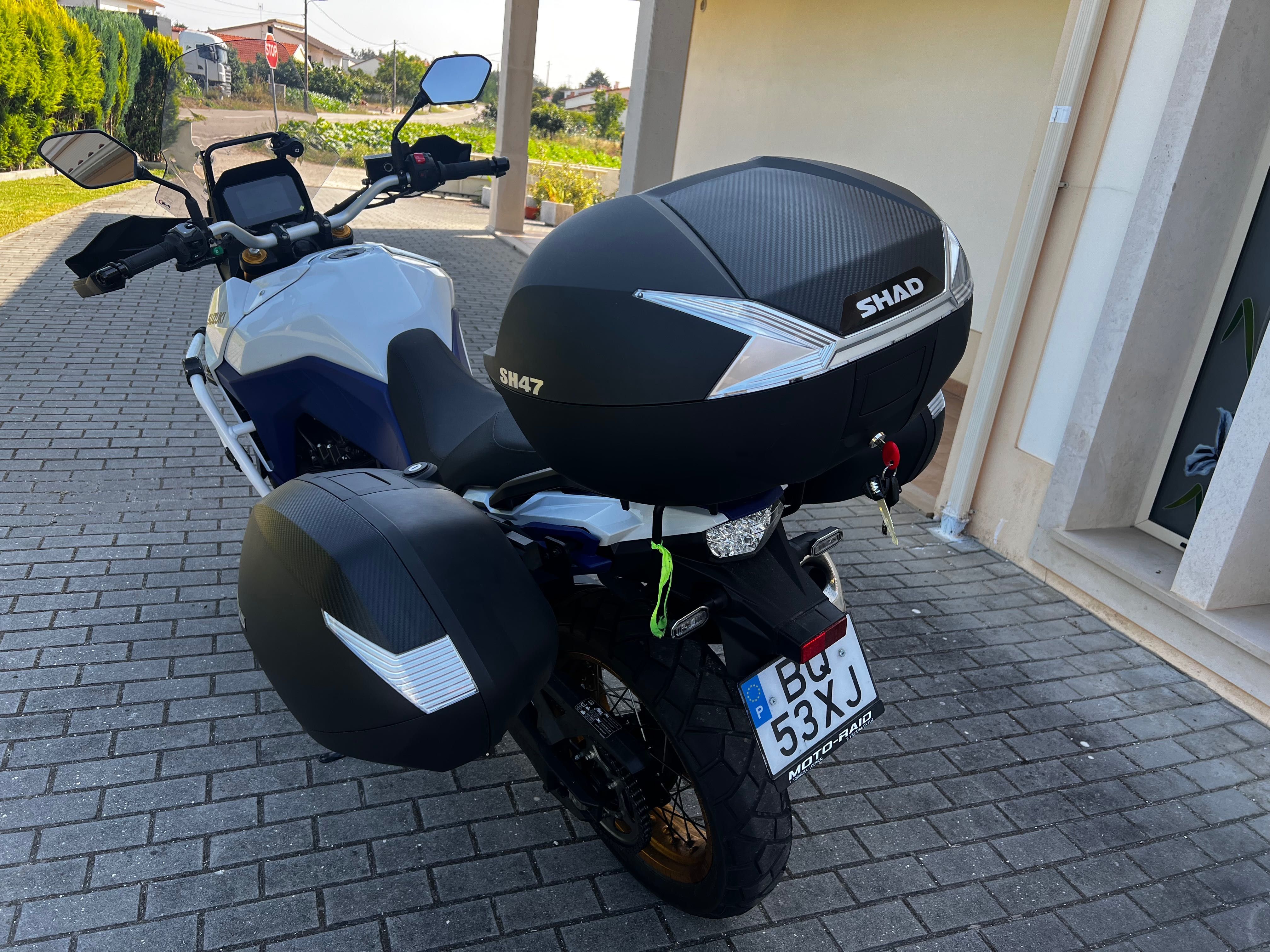 Suzuki v strom 800 de