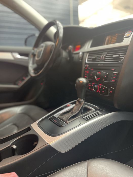 AUDI A4 AVANT 2.0 TFSI QUATTRO