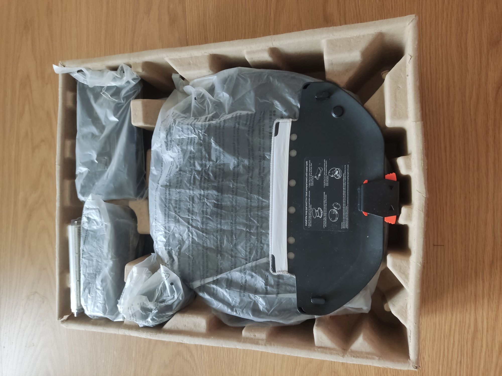 Mi Robot Vacuum-Mop Pro