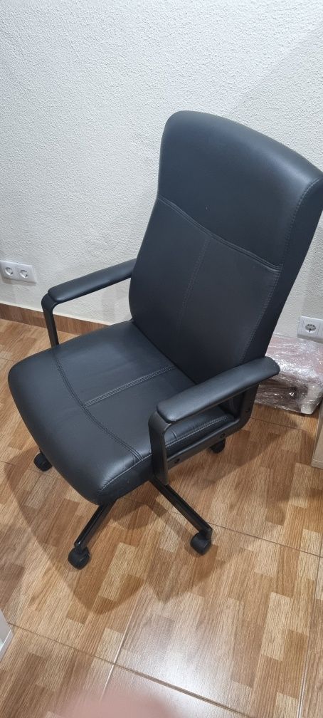 Cadeira escritório Ikea - Negociável.