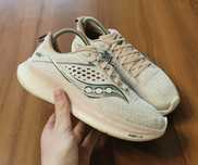 Кросівки жіночі спортивні літні для бігу Saucony Ride 17 Asics 39р