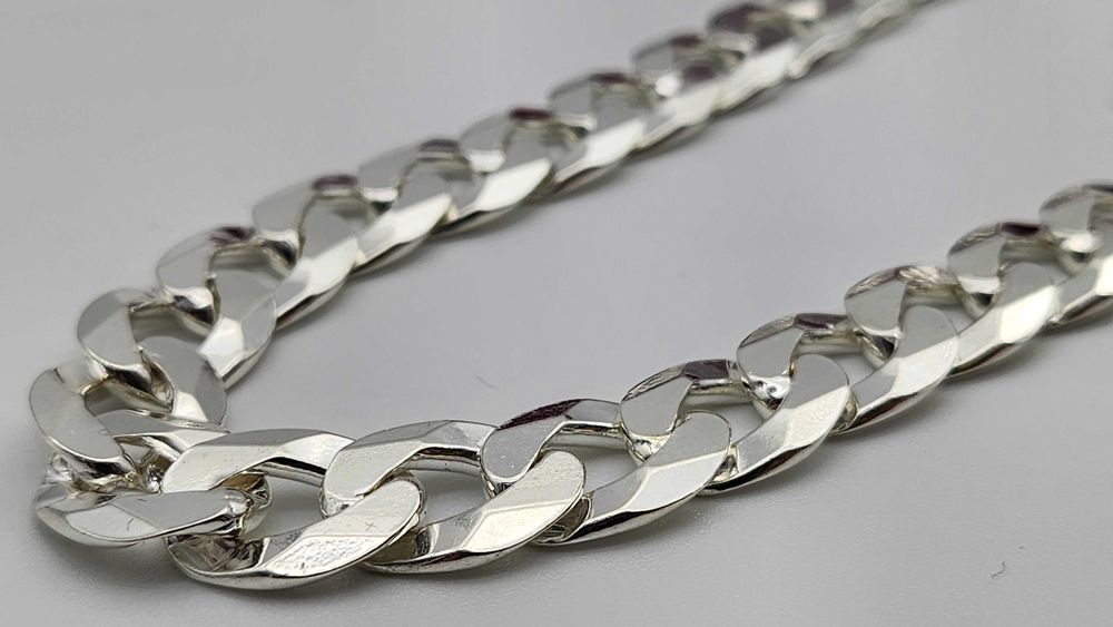 Piękny NOWY srebrny łańcuszek P.925 W.77,75g