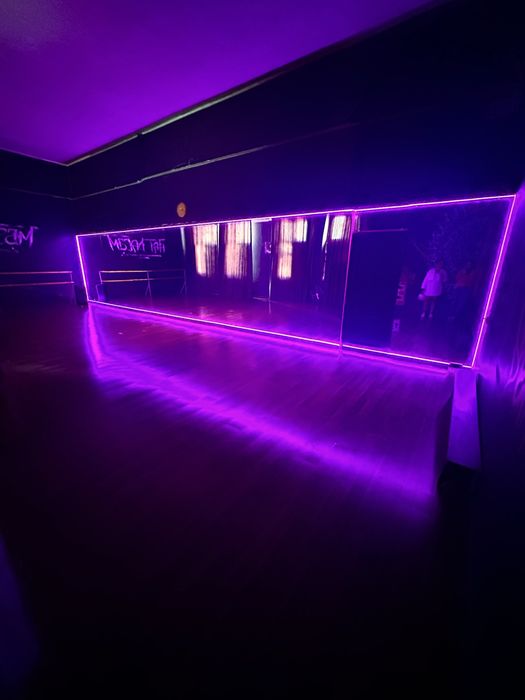 Здам Танцювальний зал погодинно у Центрі м. Дніпро, 100м 80 та 60м