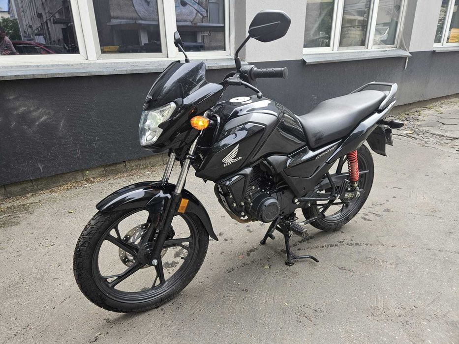 Honda CB125F, CBF125, rocznik 2024, kat. B 125cc
