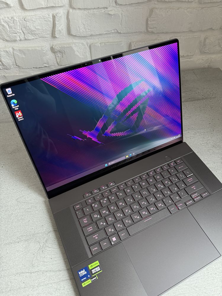 Zephyrus G16 OLED 240HZ 2.5K, Ultra 9, RTX 4070, 16GB RAM, SSD 1TB