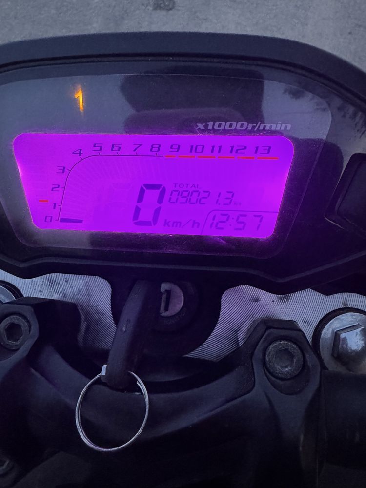 Продам мотоцикл spark sp-200 r27