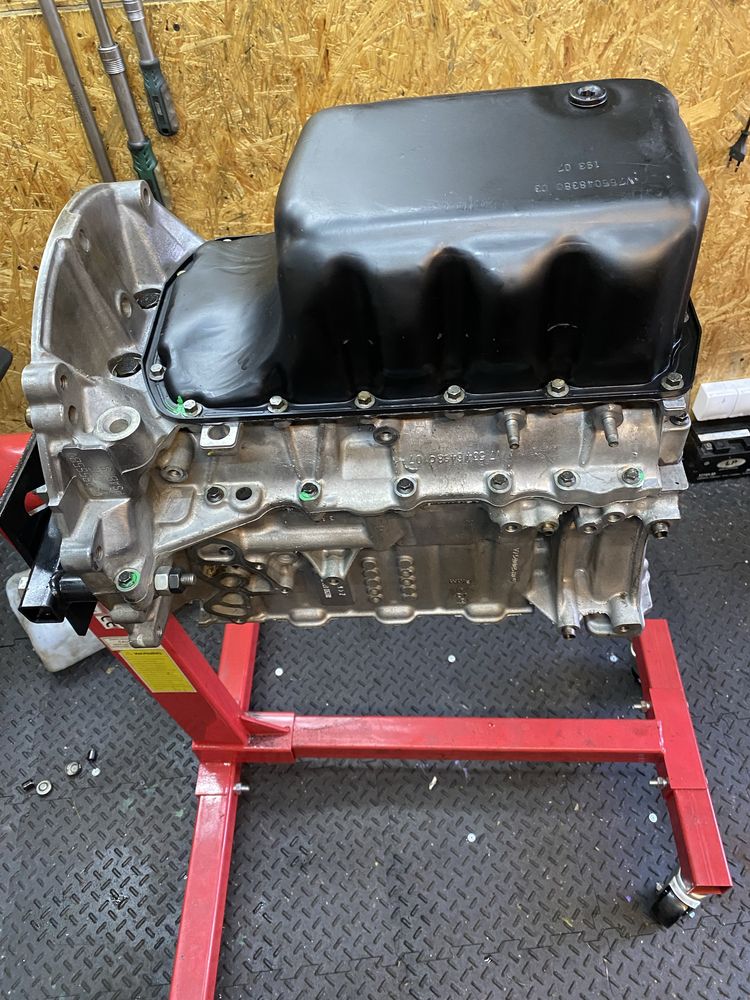 Silnik blok peugeot 1.4 1.6 vti.GU30.