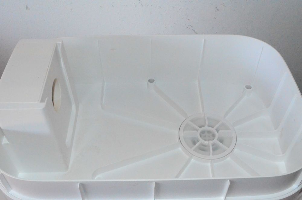 Robot sprzątający mopujący  odkurzacz DREAME D10 Plus Gen2 uszkodzony