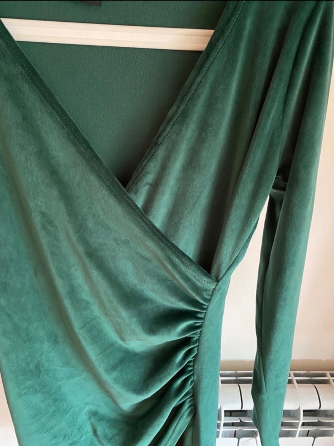 Welurowa sukienka butelkowa zieleń, rozmiar uniwersalny