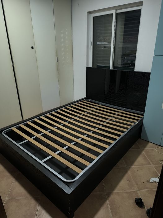 Cama casal feita em Paços de Ferreira