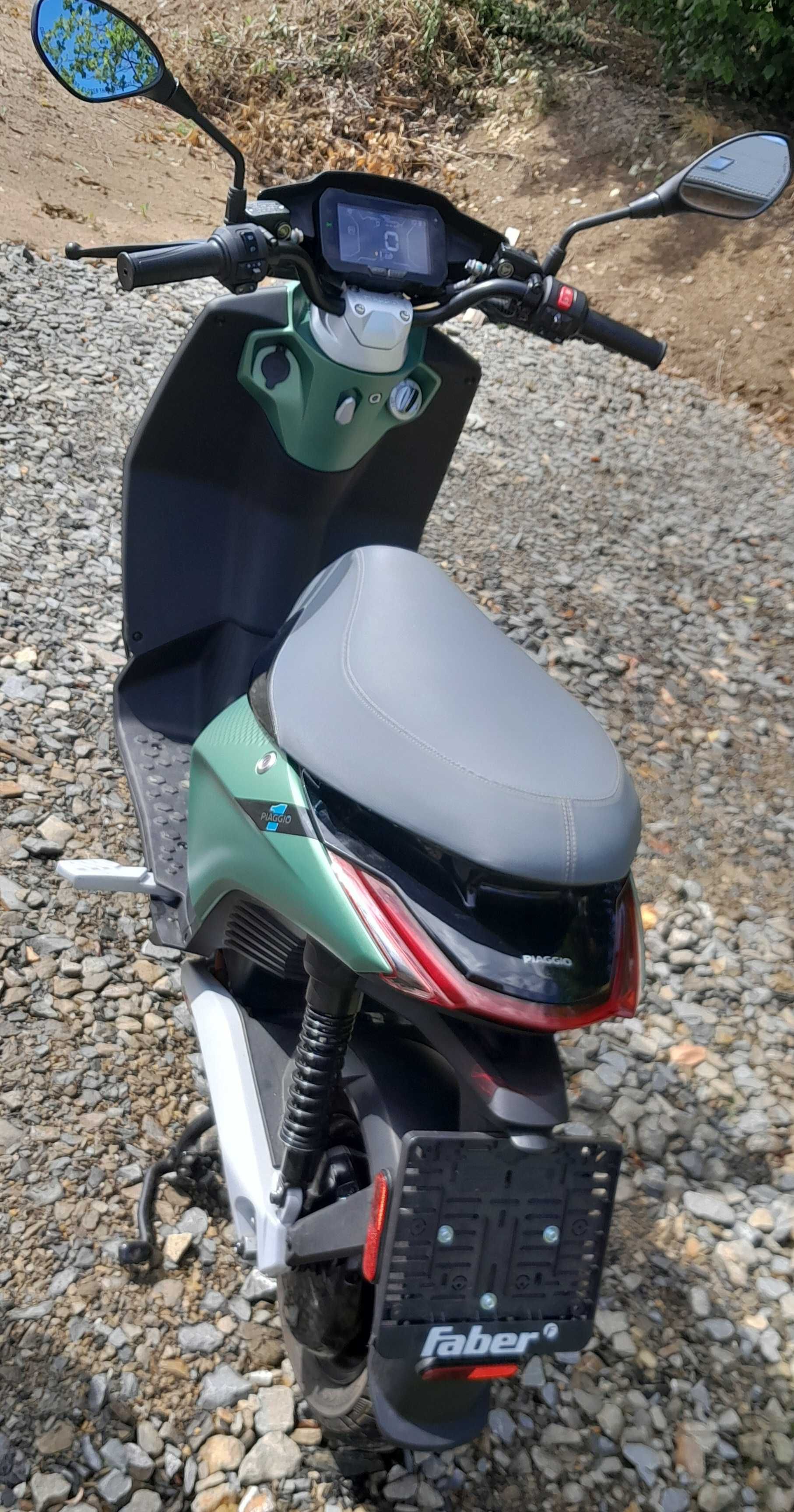Skuter Piaggio1 Active, elektryk