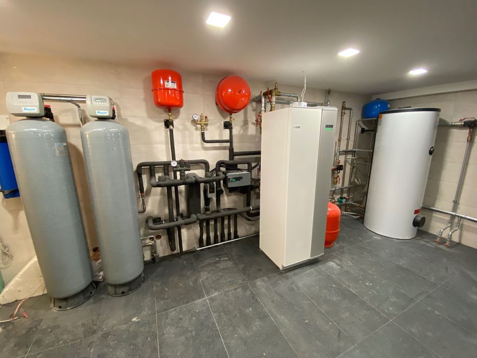 Монтаж систем опалення, сантехніки та котелень