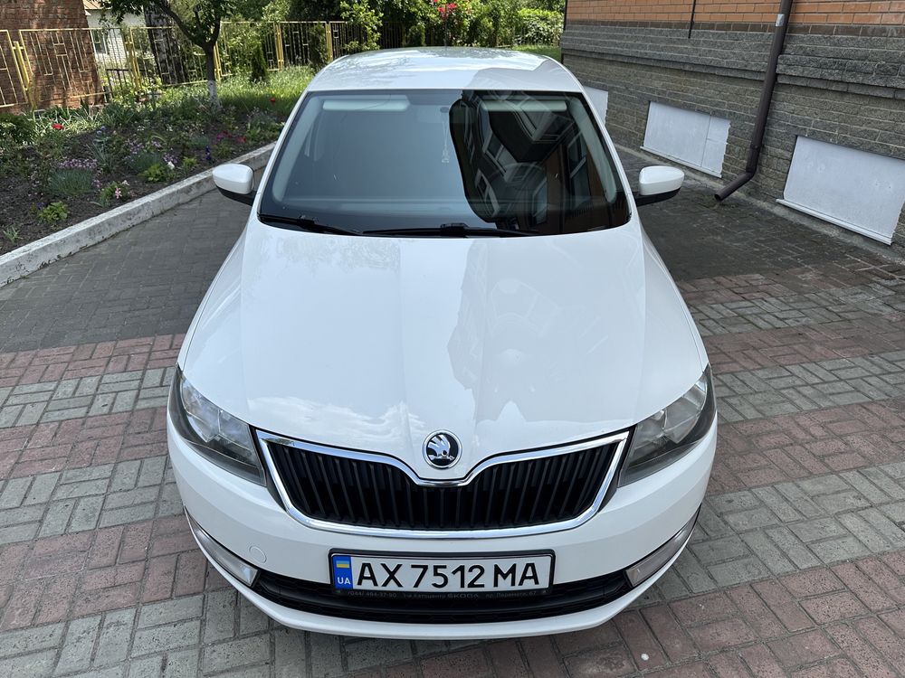 Продам SKODA RAPID 1.2TSI 2015 рік