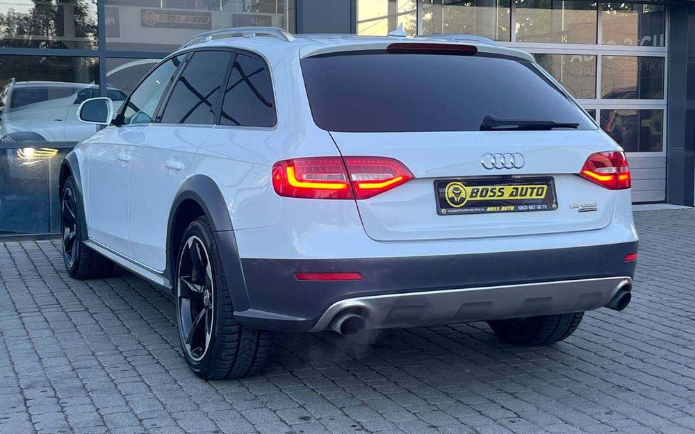 Audi A4 Allroad 2015