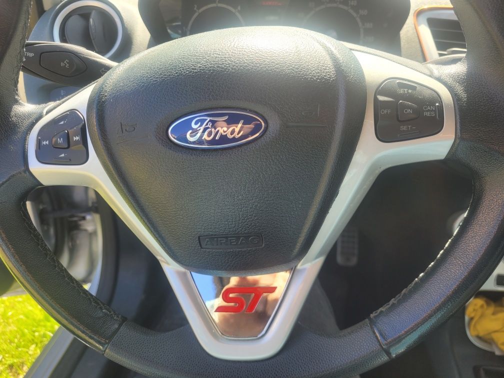 Ford fiesta mk7 2008r