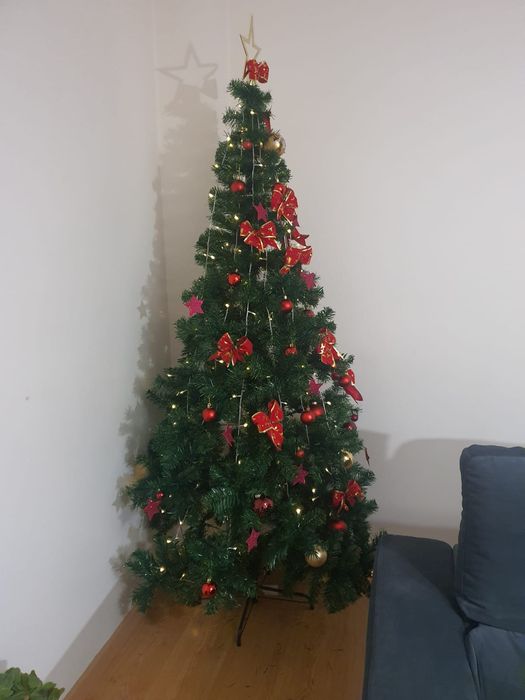 Árvore de Natal Artificial - 180cm (Nova, Perfeita!)