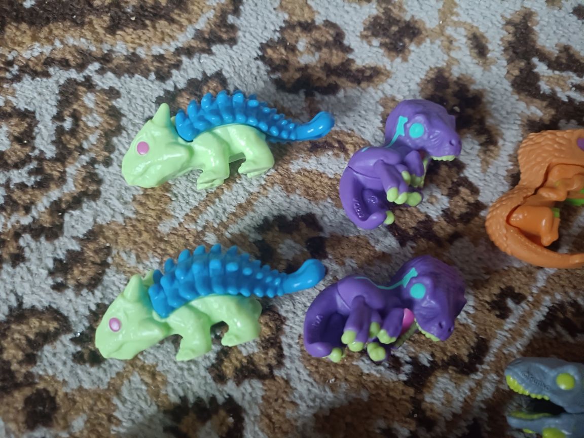 Dinozaury z Kinder joy