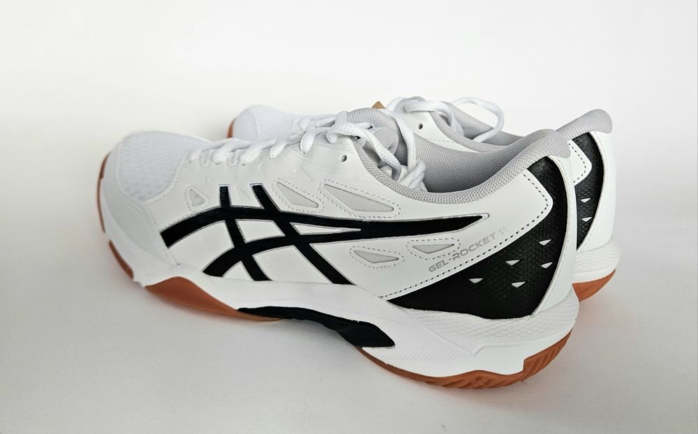 Wyprzedaż!!! Buty halowe męskie. Asics.  Rozmiar 42.