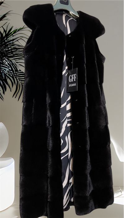Black glama шуба жилет GF Ferre 110 см р. С-М