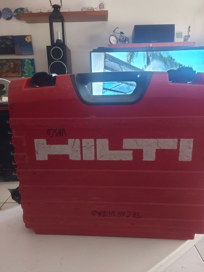 Caixa da HILTI para 2 máquina