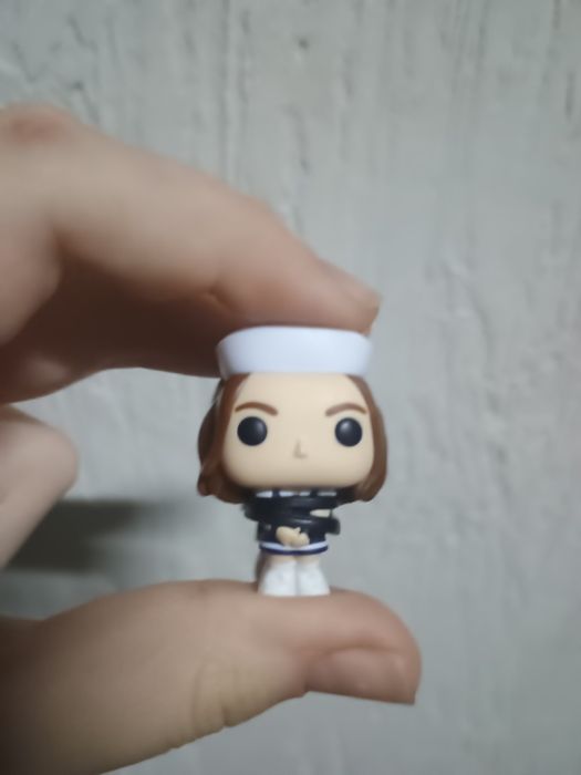 Робин&Стив,фигурка очень страние дела  Киндер Джой