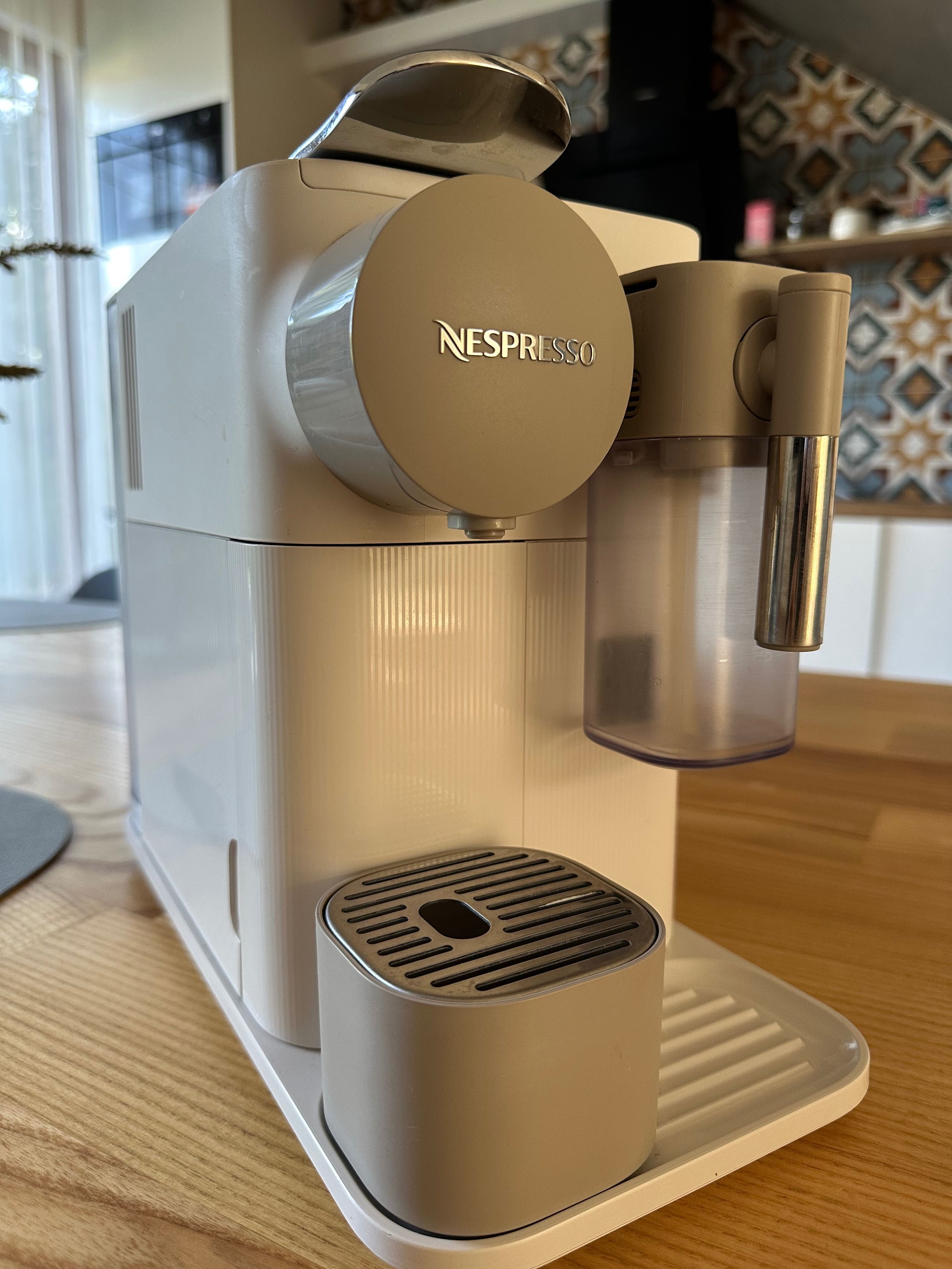 Nespresso Lattissima One