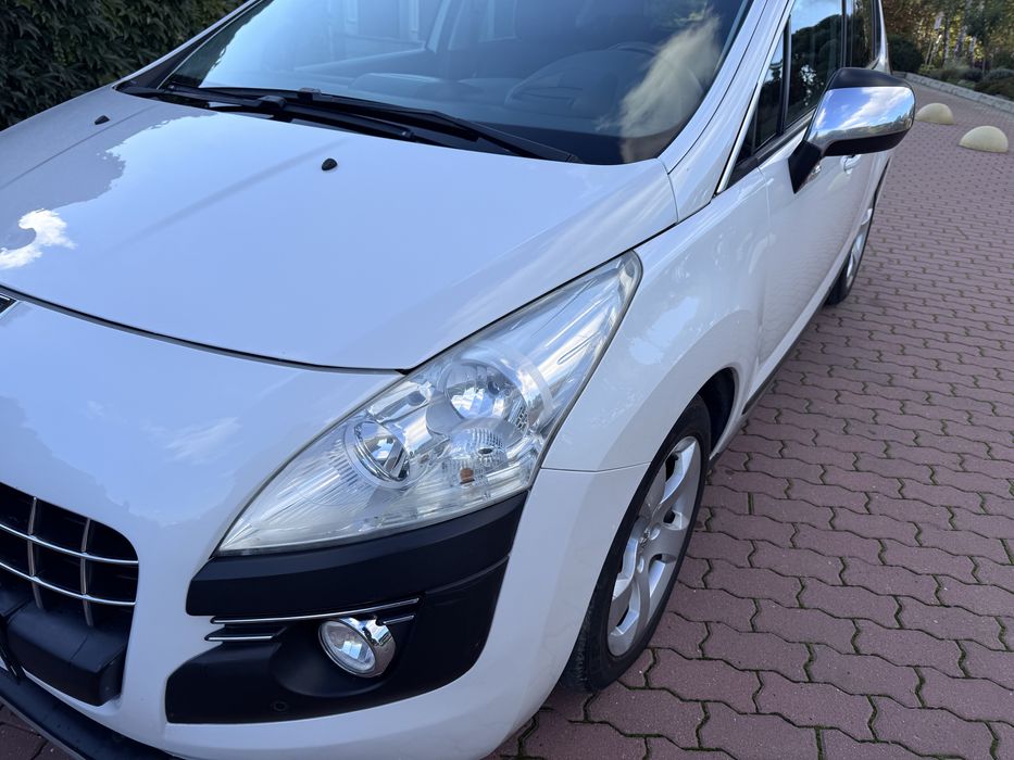 Peugeot 3008 2.0д. Автомат