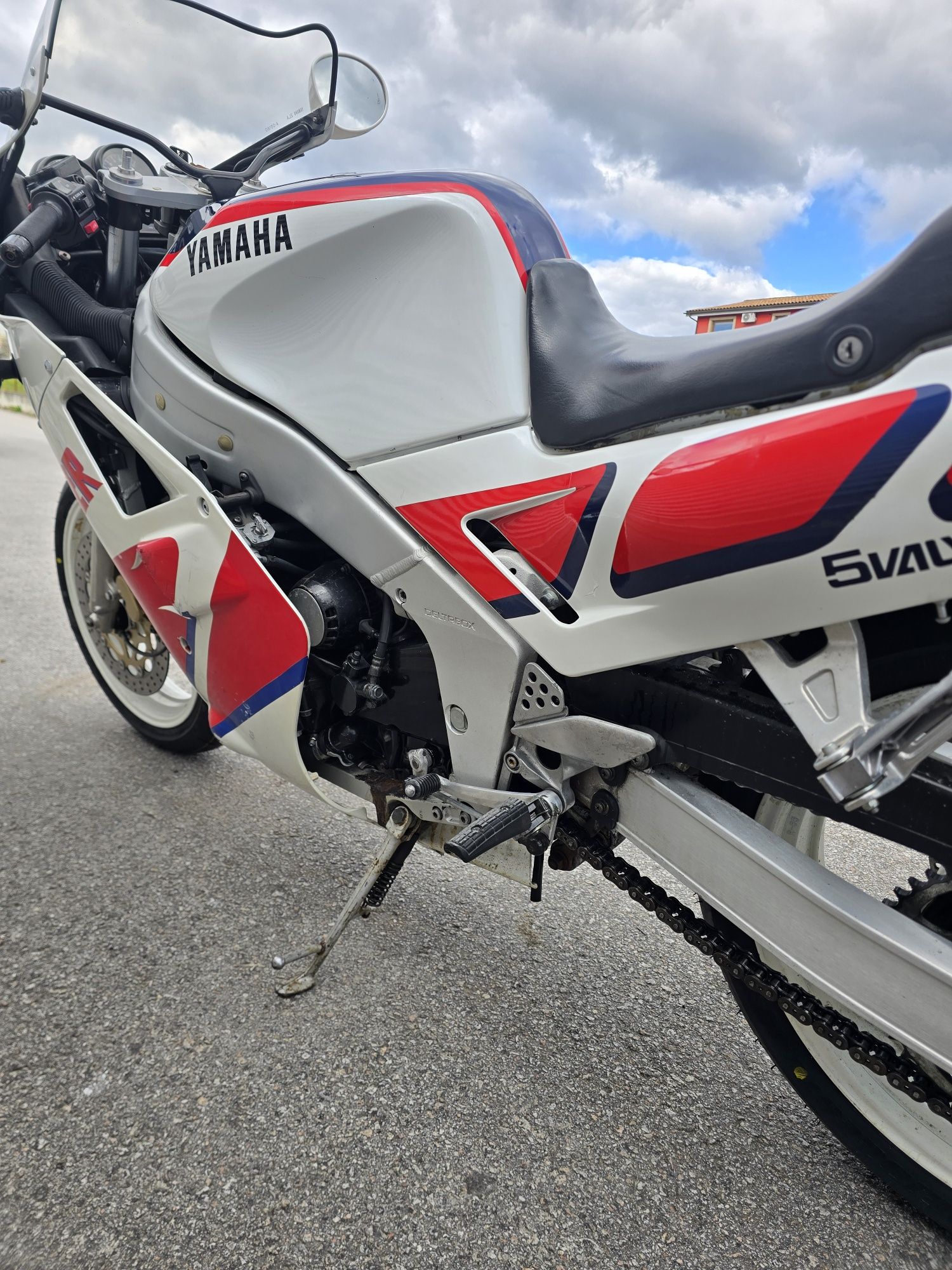 Yamaha FZR 1000 Genesis